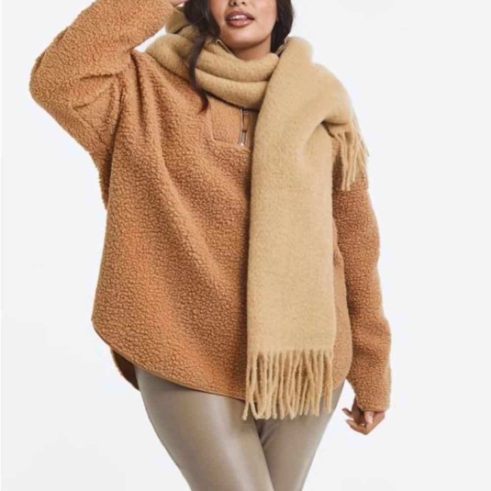 𝐻&𝑀 • Half Zip Teddy Jacket